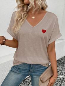 Selamara Women's New Fashion Heart Print V-Neck T-Shirt - Khaki - View 3
