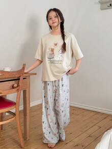 DAZY 少女字母卡通印花圆领短袖上衣和条纹印花长裤睡衣套装 - 米色 - 查看 4