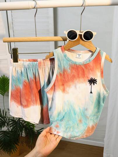 SHEIN Bộ đồ 2 món cho bé trai, kiểu dáng thường ngày, thoải mái, in hình cây dừa và các loại cây khác, gồm áo không tay rộng rãi và quần short dệt kim, thích hợp cho trường học, vườn, bãi biển, sinh nhật, mùa xuân, hè, thu, đông.