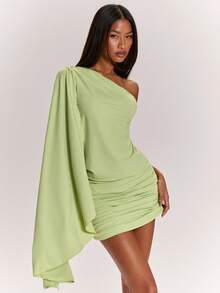 SHEIN BAE Spring & Summer Solid Green Asymmetrical Shoulder Ruffle Trim Backless Bodycon Dress, Vacation Dress, Sexy Dress, Green Dress - Green - View 4