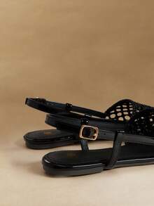 Rosivie Women's Buckle Design Casual Fashionable Flat Sandals - Black - View 5