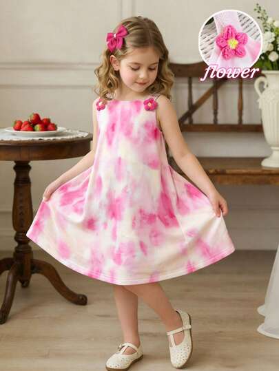 SHEIN Vintaside Kids 女童（小号）春夏休闲时尚新款连衣裙，紫红色3D针织花朵，扎染数码印花针织面料，紫红色纯色针织网纱吊带裙，适合年轻女孩，春夏可爱迷人，简约淑女风，适合日常上学、外出、海滩度假等场合。