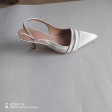 CUCCOO HITCHD 女士高端尖头搭扣高跟鞋，四季皆宜 - 白色 - 查看 8