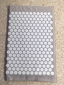 指压垫和枕头套装，单独购买垫子不含枕头，颈背肌肉按摩枕，肌肉放松，缓解坐骨神经痛和冥想瑜伽垫指压垫，穴位按摩枕，缓解颈背疼痛，放松肌肉，舒缓压力，男女皆宜。 - 彩色 - 查看 17