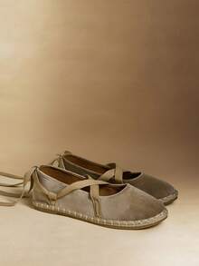 Rosivie Women's Casual Criss-Cross Design Flat Shoes, Versatile For Daily Wear - Khaki - View 3