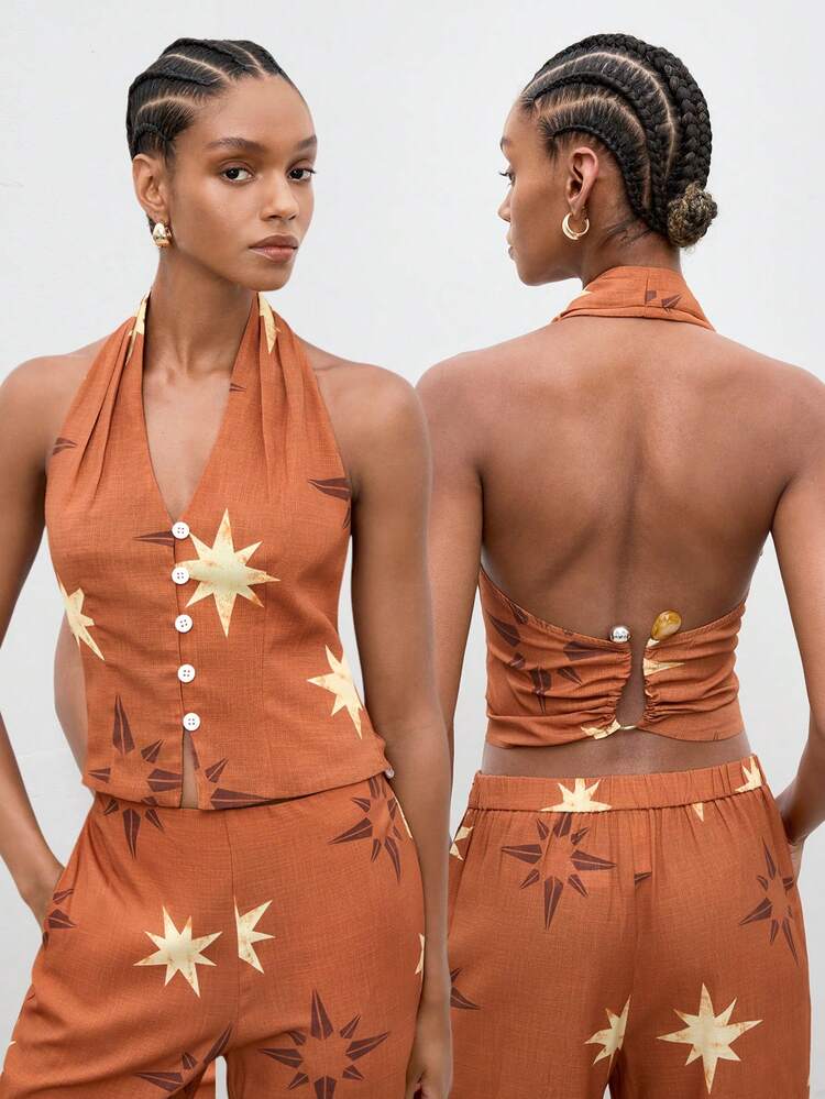 SHEIN Maija Outfit ideas para mujer: Chaqueta tipo blazer sin espalda con estampado de estrella y sol, top halter de cuello en V con decoración metálica en la cintura, top y pantalones naranja quemado para festival, conjuntos de vacaciones de verano para mujer, patrones de costura de ropa de verano para mujer