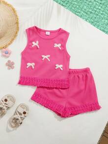 SHEIN Playful Pals 女童钩针华夫格背心配蕾丝边短裤和蝴蝶结两件套，紫红色，活泼可爱的夏季套装，适合度假、拍照或日常穿着。 - 玫紅色 - 查看 5