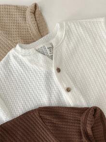SHEIN 3pcs Tween Boys' Half-Sleeve Textured Wood Button Decor T-Shirts,Brown,Summer,Casual,School,White,Outdoor,Sports,All-Match Versatile - Brown - View 4