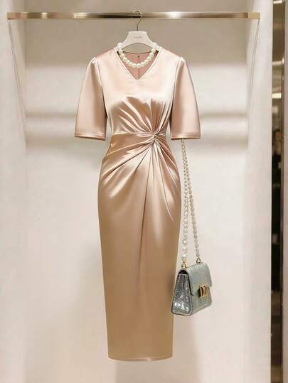 GlowEve CURVE Plus Size Elastic Knit Midi Dress, Stylish Twist Ruched Design, Short Sleeve, V-Neck, Suitable For Party, Casual Wear, Commuting, Elegant Plus Size Women Midi Dress