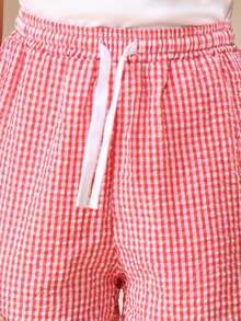 SUMWON 少女夏季纸杯蛋糕印花T恤和格子短裤套装，饰有白色绒球花边，休闲装扮 - 白色 - 查看 6