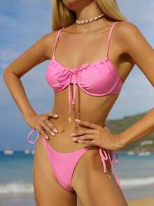 Swim Mod Set de 2 piezas de bikini de verano para mujer con top de tirantes finos y sujetador con aros, y shorts de baño con nudo lateral, en unicolor para primavera - Rosa - Ver 3