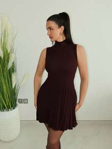 MDEdit 女式简约时尚立领无袖 A 字迷你罗纹针织连衣裙 - 咖啡棕 - 查看 4