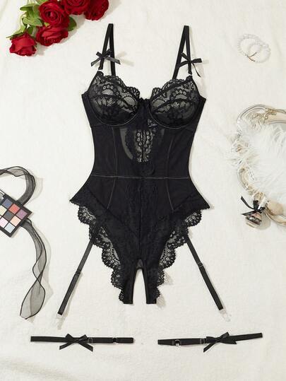 SHEIN 蝴蝶结细节花卉蕾丝钢圈吊袜带紧身胸衣内衣套装
