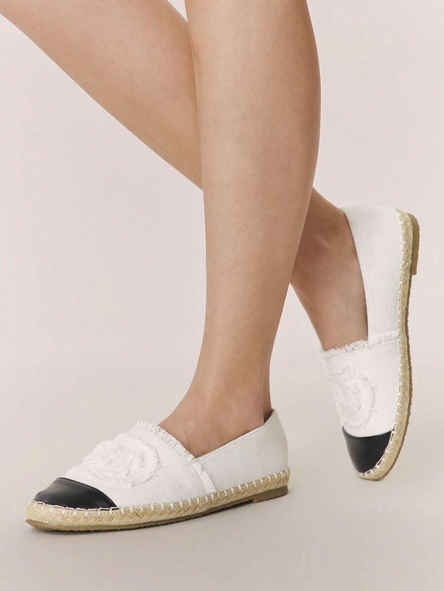 Styleloop Giày lười nữ đế bằng màu trắng, mũi tròn, viền dây, phối màu nổi bật, thoải mái, chống trơn trượt, nhẹ, kiểu giày ngư dân, gót dây, phong cách nghỉ dưỡng, đồ cần thiết khi đi du lịch, phong cách Bohemian, lễ hội âm nhạc, trang phục dự tiệc, phong cách retro Mỹ, trang phục đi nghỉ mát, đồ không thể thiếu khi đi du lịch. - trắng - Xem 1