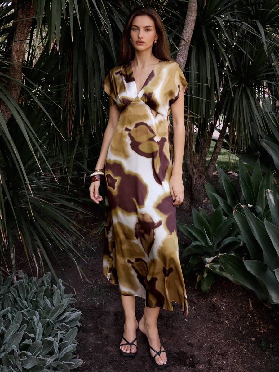 Maija 黄色缎面V领中长连衣裙，收腰设计，都市风格 - 彩色 - 查看 1