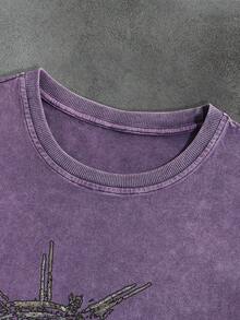 Manfinity EMRG Áo thun nam in hình khẩu hiệu New York và tượng Nữ thần Tự do, phong cách đường phố Mỹ, cổ tròn, tay ngắn, chất liệu cotton. - Màu tím - Xem 3