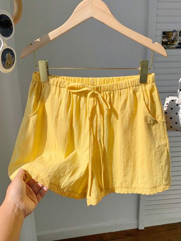 Comfortcana 春夏新款女士100%纯棉黄色纹理拼接蕾丝短裤，适合复活节、节日、派对、海滩、婚礼、毕业典礼、外出、舞会、生日、优雅、度假、休闲、奢华、运动、正式场合穿着。