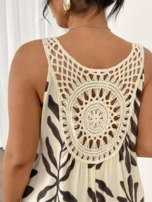 SHEIN Frenchy 大码休闲度假V领蕾丝拼接开衩连衣裙 - 杏色 - 查看 2