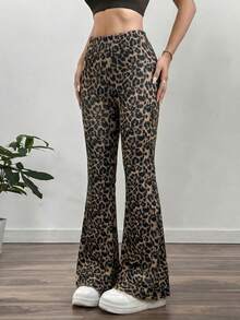 SHEIN EZwear 春夏新款豹纹针织喇叭裤，女式喇叭裤，猎豹纹裤，豹纹裤，动物纹裤，喇叭打底裤，豹纹喇叭裤，女式喇叭裤，女式喇叭打底裤，豹纹裤 - 巧克力棕 - 查看 3