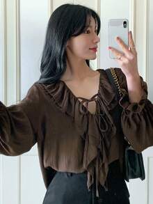 DAZY 女士V领荷叶边层叠褶皱修身长袖系带上衣 - 卡其色 - 查看 6