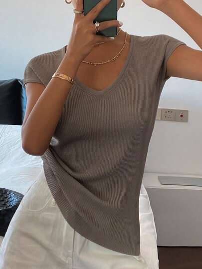 DAZY 女士纯色V领短袖休闲度假轻薄针织上衣，夏季