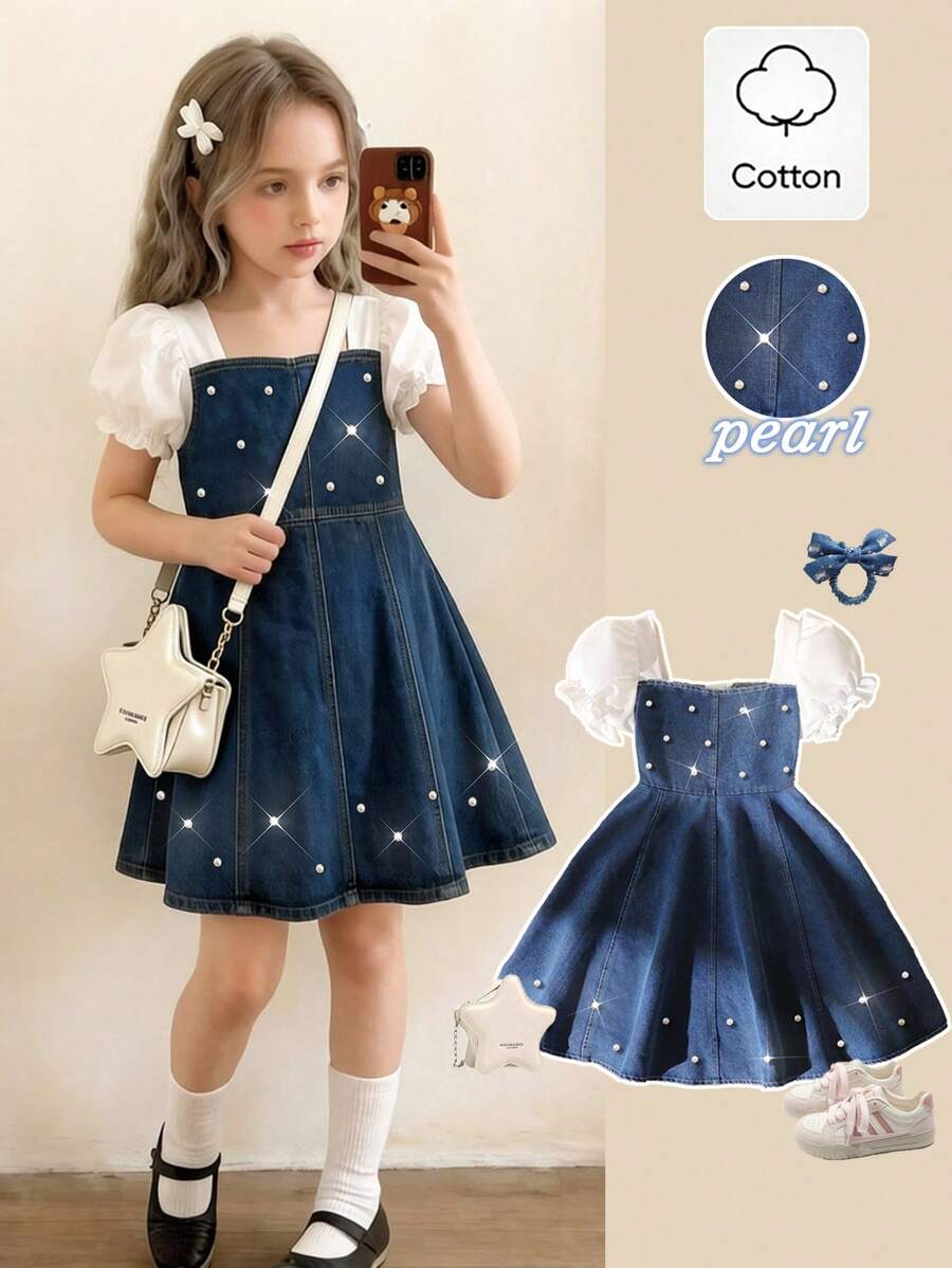 Playful Pals Vestido de mezclilla para niñas primavera/verano, diseño de dobladillo con perlas falsas, tela tejida, manga abullonada blanca, vestido con empalme de cintura de mezclilla, adecuado para niñas, elegante, casual, de moda, lindo, apropiado para uso diario, escuela, salidas, vacaciones, fiesta - Azul y blanco - Ver 1