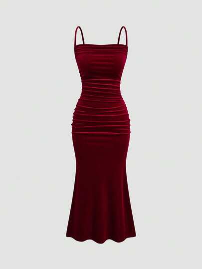 Sweetra Plus Size Fashionable European And American Style Spaghetti Strap Velvet Waist Slimming Fishtail Hem Elegant Party Mid-Length Solid Color Dress