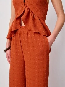 Nöista Bộ đồ hè cho nữ: Áo cổ chéo và quần ống rộng xếp ly với chất liệu vải jacquard ba chiều, tạo nên vẻ ngoài trẻ trung, năng động cho trang phục thường ngày. Thích hợp cho đi biển, nghỉ hè. - Màu Cam san hô - Xem 6