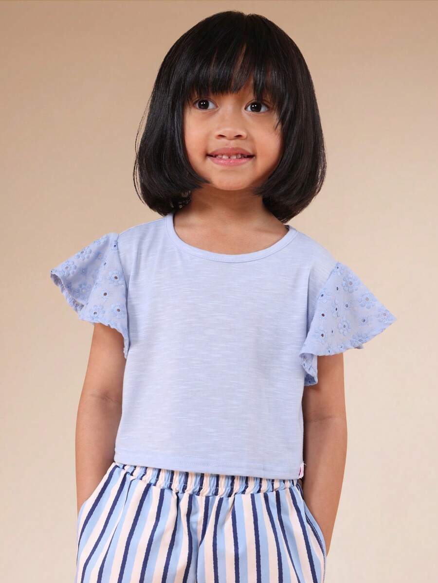 SUMWON 女童刺绣荷叶袖圆领T恤，饰有镂空刺绣短袖，休闲夏季上衣 - 藍色 - 查看 1