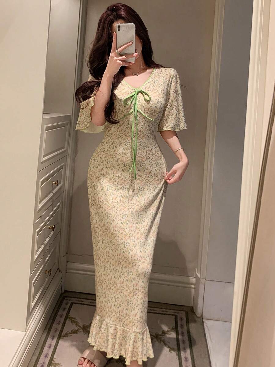 DAZY 浪漫花卉對比飾邊荷葉袖修身長洋裝,夏季女款睡衣睡袍 - 綠色 - 查看 1