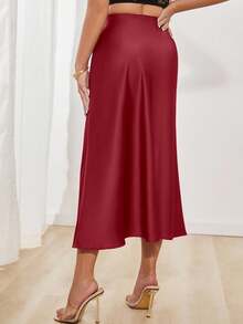 SHEIN PETITE Jupe en satin élégante et polyvalente pour femmes, jupe rouge, jupe élégante, jupe mi-longue Y2K, jupe mi-longue, vêtements de travail pour femmes de bureau, longue jupe élégante pour femmes, jupes élégantes pour femmes - Rouge - Voir 2