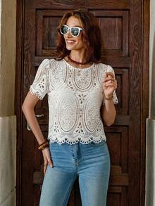 Solivie Áo kiểu nữ cổ tròn tay cánh hoa thêu rỗng, thanh lịch và đa năng, thích hợp cho du lịch/nghỉ hè: Áo nữ dáng ngắn tay, viền ren, xuyên thấu, kiểu cổ điển bằng vải ren trắng. - trắng - Xem 4