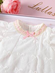 新生女宝宝白色蝴蝶结短袖领蕾丝粉色蝴蝶结公主裙，优雅甜美吊带裙 - 白色 - 查看 6