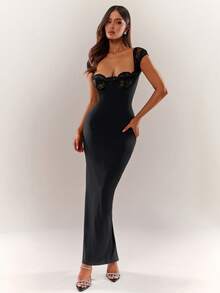 Radiana 女士性感优雅独特黑色蕾丝拼接修身吊带连衣裙，适合夜晚、约会、派对、舞会、俱乐部、鸡尾酒会、晚宴、音乐会、海岛度假、海滩、假日等场合。这款抹胸连衣裙内置胸罩，蕾丝细节设计，优雅修身，黑色紧身连衣裙，贴身塑形，性感女士连衣裙，优雅女士套装，女士正装，塑身连衣裙 - 黑色 - 查看 4