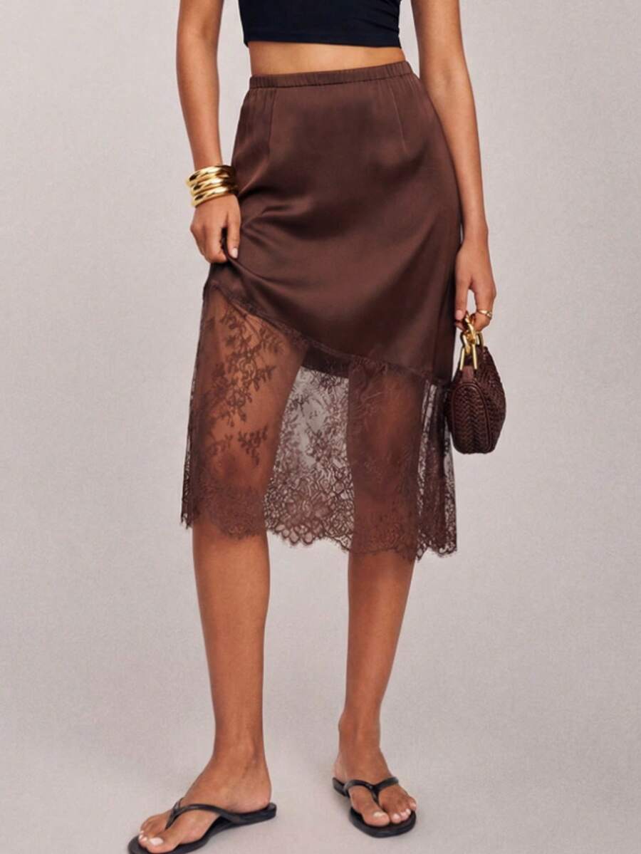 Avenya Chân váy satin màu nâu cạp thấp phối ren. - màu nâu - Xem 1
