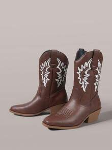 Styleloop 女士白色西部靴，尖头粗跟V型开口皮靴，低跟刺绣过膝靴和踝靴 - 深棕色 - 查看 2