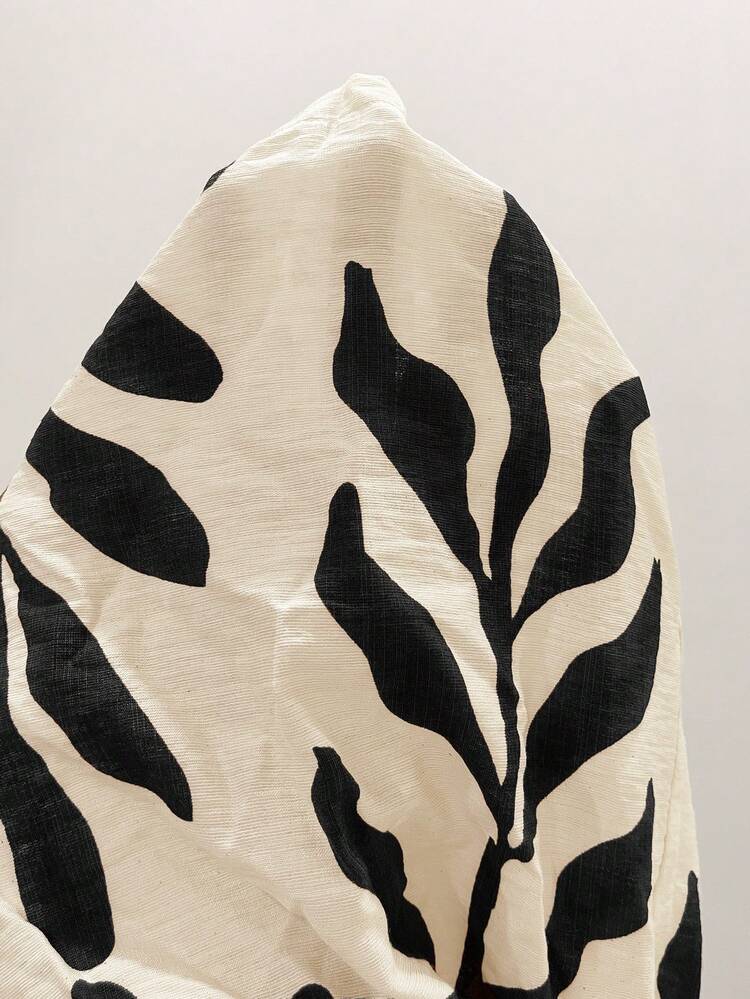 Plus Size Women's Casual Vacation Black Leaf Print Jumpsuit With Pockets, Spring/Summer,Plus Size Women's Summer Casual Vacation Country Leaf Print Jumpsuit With Pockets,Early Spring,Spring Break Outfits ,Vacation Outfits Women ,Holiday Outfits For Women,Spring Clothes Women,Going Out Outfits,2026 New Clothes,Simple And Fashionable For Everyday Wear,Boho Jumpsuit
