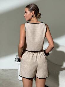 Lavishia 女士圆领无袖上衣和口袋短裤休闲套装，适合度假、夏季穿着，也适合办公室穿着。粗花呢两件套，现代风格，款式多样，包括粗花呢连衣裙和欧式夏季服装。 - 杏色 - 查看 2