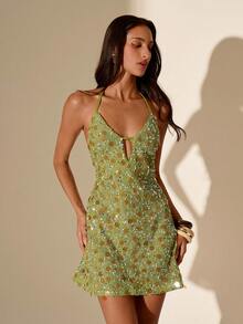 SHEIN Glamour Đầm slip sequin hở lưng, cổ chữ V sâu, không dây đeo vai, thích hợp cho kỳ nghỉ hè của nữ, kiểu dáng gợi cảm. - màu xanh lá - Xem 3