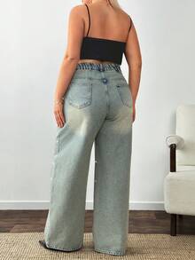 SHEIN Women Plus Size Rhinestone Embroidered Wide Leg Washed Detail Jeans - Grey - View 9
