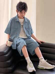 SHEIN Little Byeori 两件套儿童/青少年男童休闲韩版工装领开襟短袖衬衫和纯色短裤套装，适合上学、花园、海滩、生日、春夏穿着。 - 霧霾藍 - 查看 5