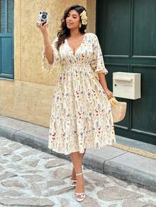 Breezaya 大码女士浪漫碎花V领收腰A字宽松休闲连衣裙 - 彩色 - 查看 3