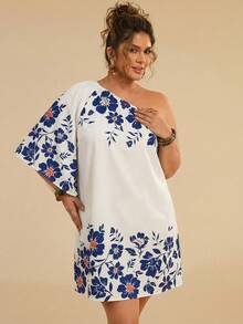 Travachic Plus Size Casual Asymmetric-Shoulder Floral Print Short Summer Dress - Blue and White - View 5