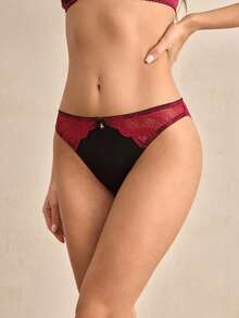 Charlaine Calcinha feminina de cetim vermelho vinho com detalhes em renda e patchwork (1 peça) - Borgonha - Ver 3