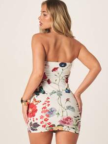 MISSGUIDED Damen Bandeau Mini-Kleid mit gemischtem Blume Muster, perfekt für Frühlings-Sommer-Partys, Cocktail- und Abendanlässe, körperbetonter Schnitt - Verschiedenfarbig - Übersicht 3