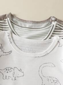 SHEIN Vintaside Kids 3件裝男嬰卡通恐龍印花條紋圓領短袖連身衣 卡其色夏季休閒舒適新生兒幼兒套裝 - 彩色 - 查看 3