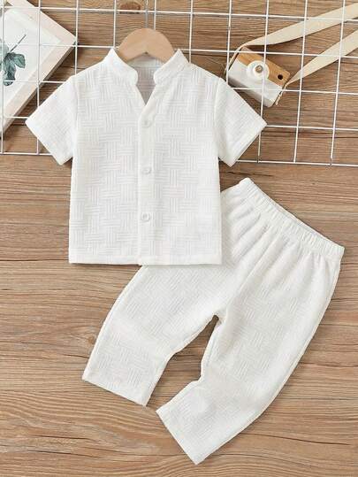 SHEIN Playful Pals 2 st/set babypojke casual bekväm texturerat tyg lös passform polotröja framtill öppen kortärmad tröja och långbyxor, lämplig för vår, sommar, höst, utflykter, semestrar, vardagsliv, resor, helgdagar