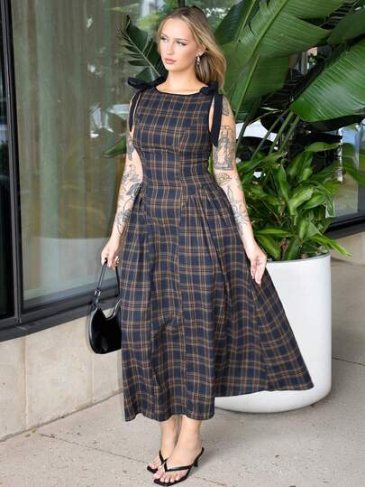 Arliah 格纹印花蝴蝶结装饰优雅无袖连衣裙