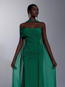 Elitara Elegant Green Stretchy Knit Mesh Strapless Ruched Bust Twisted Waist Asymmetric Fishtail Hem Dress (Detachable Metal Hanging Pendant), Suitable For Dates, Vacations, Singles Parties, Weddings, Back To School Events - Green - View 2