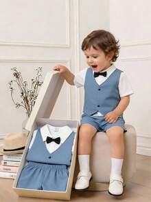 SHEIN Bộ đồ lịch lãm 3 món cho bé trai, gồm áo sơ mi ngắn tay màu trắng, áo phông và áo vest, quần short, thích hợp cho đám cưới, tiệc tùng, dã ngoại, gặp gỡ hàng ngày, mùa xuân/hè. - Nhiều màu - Xem 3